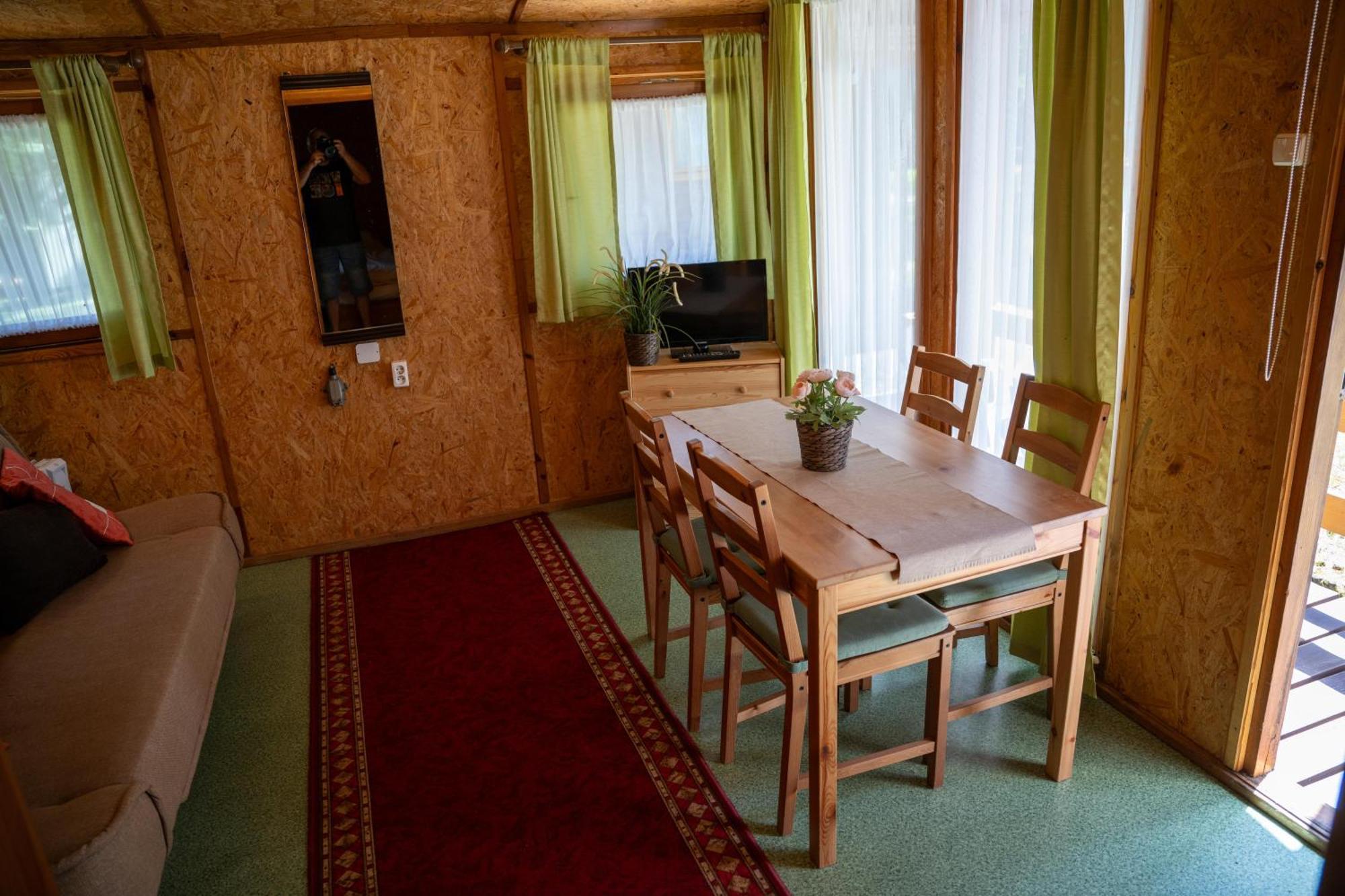 Вілла "Lesne Ustronie" Бислав Екстер'єр фото